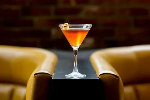 Cocktail Lounge