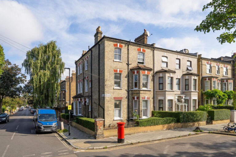 London Homes for Sale